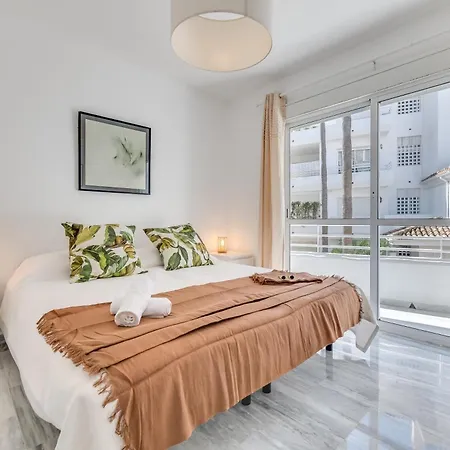 Stunning Duplex By The Golf & Terrace By The * 马尔韦利亚